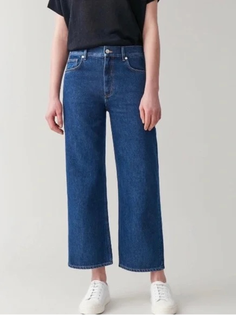 COS relaxed straight cropped high rise jeans dark wash summer staple size 25